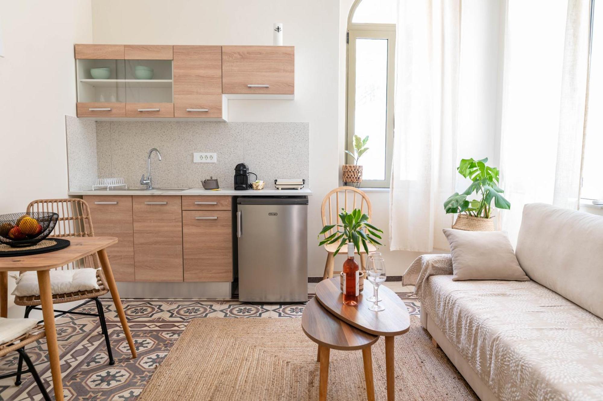 Kosnian City Suites Exteriör bild
